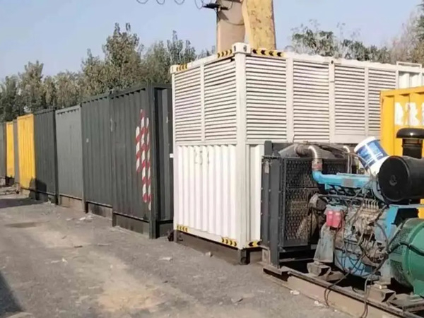 丹巴200KW柴油发电机机组每小时油耗是多少？